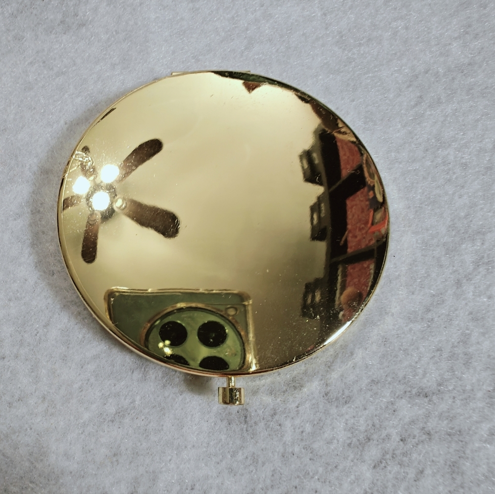 GG Monogram Compact Mirror Gold - Picture 2 of 3